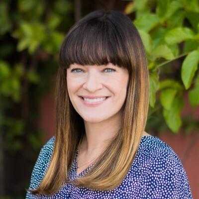 Headshot of Carolyn Light